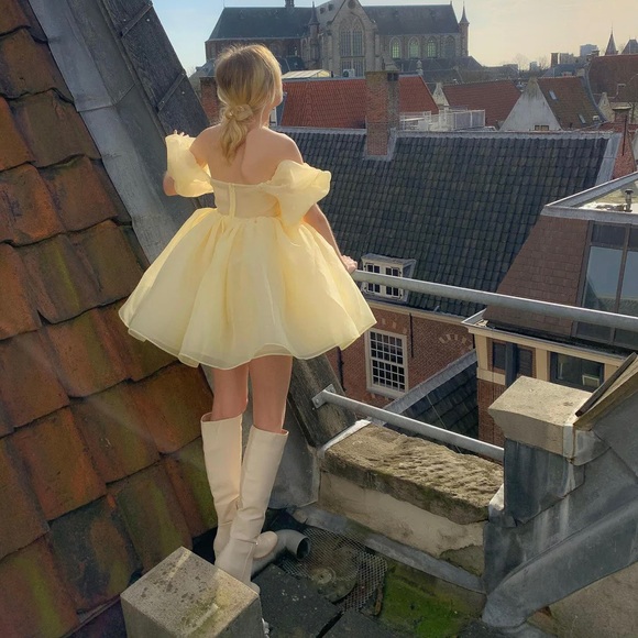 NEW Selkie The Baby Banana Puff Organza Mini Dress Sz XS - Picture 2 of 16